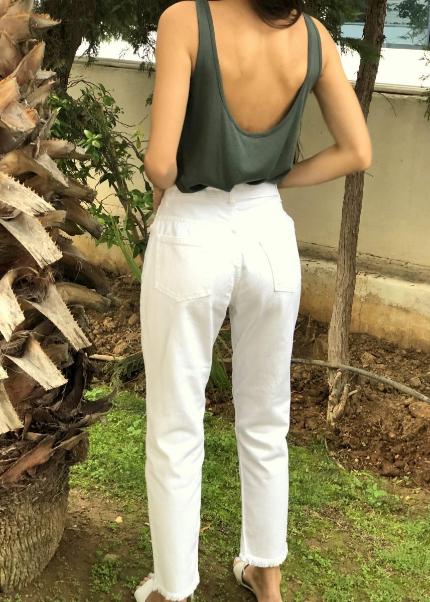 white jeans trousers