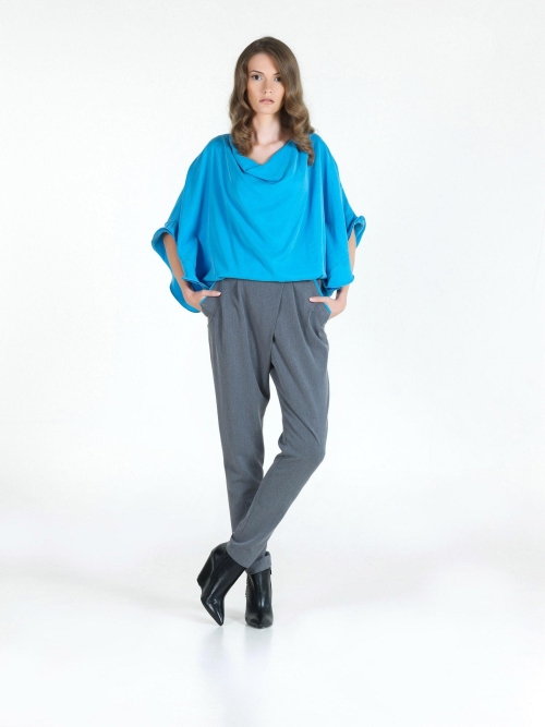 DREW TOP BRIGHT BLUE