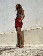 REINVENT HIGH WAIST LINEN SHORTS AKAI