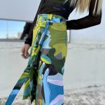 HALLOW MIDI SKIRT HANDS PRINT GREEN