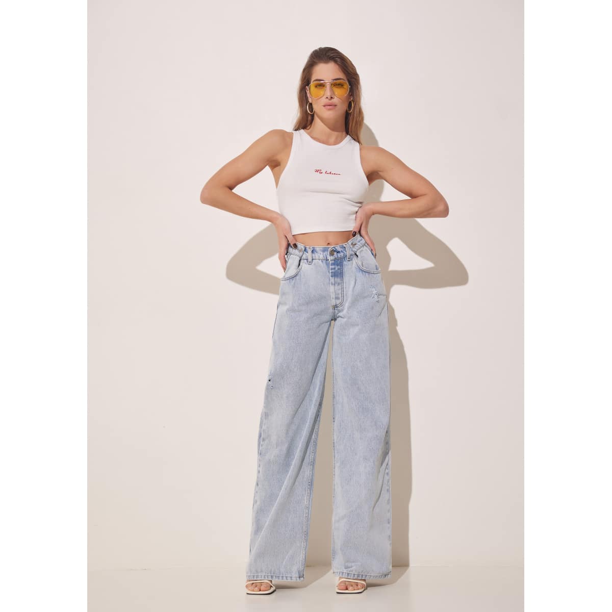 BUTTON ADJUSTABLE WAIST LIGHT BLUE JEANS