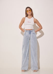 Button patent jeans