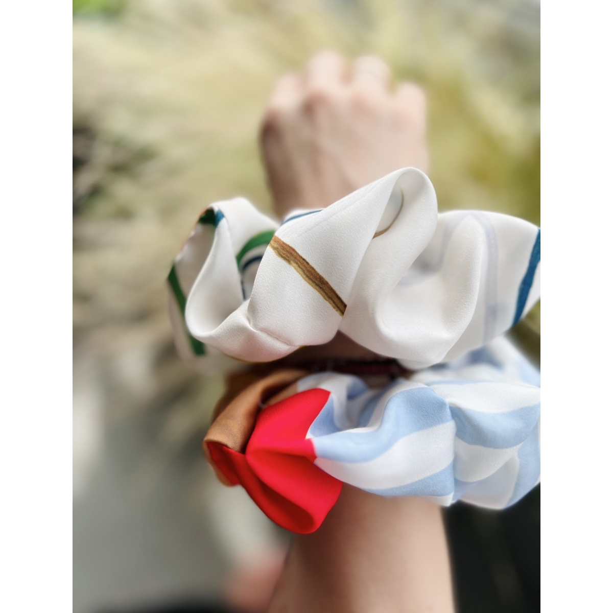 BOND HAIR SCRUNCHIE PRINTED