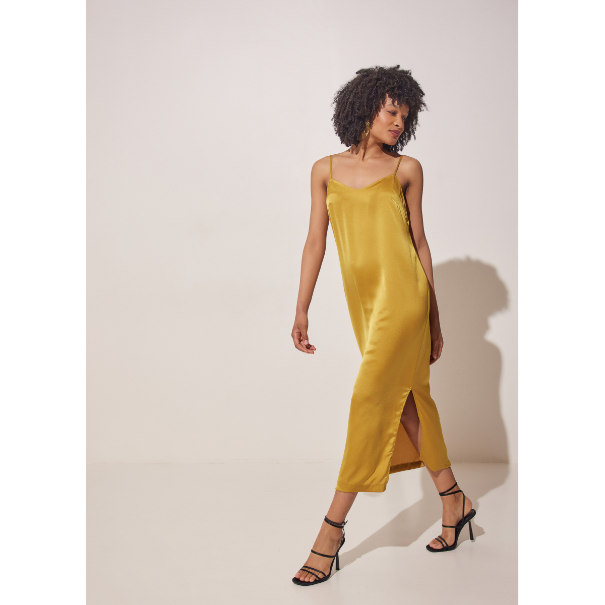 DELIGHT SILKY MIDI DRESS MUSTARD