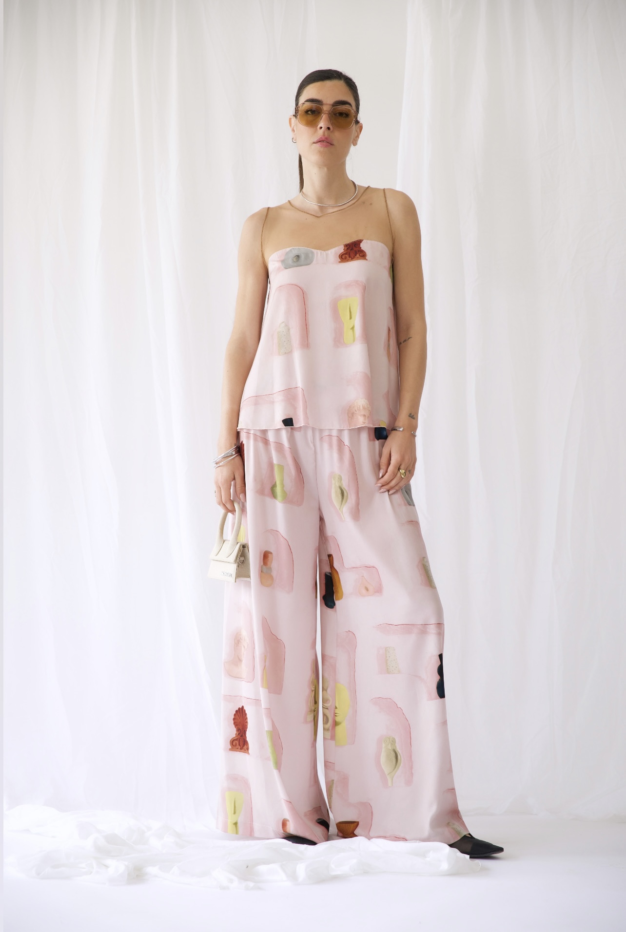 510CE8D1-33EB-43D4-AD62-AF3104EF1665 RHEA SILK SATIN WIDE LEG PANTS PINK WALL ART