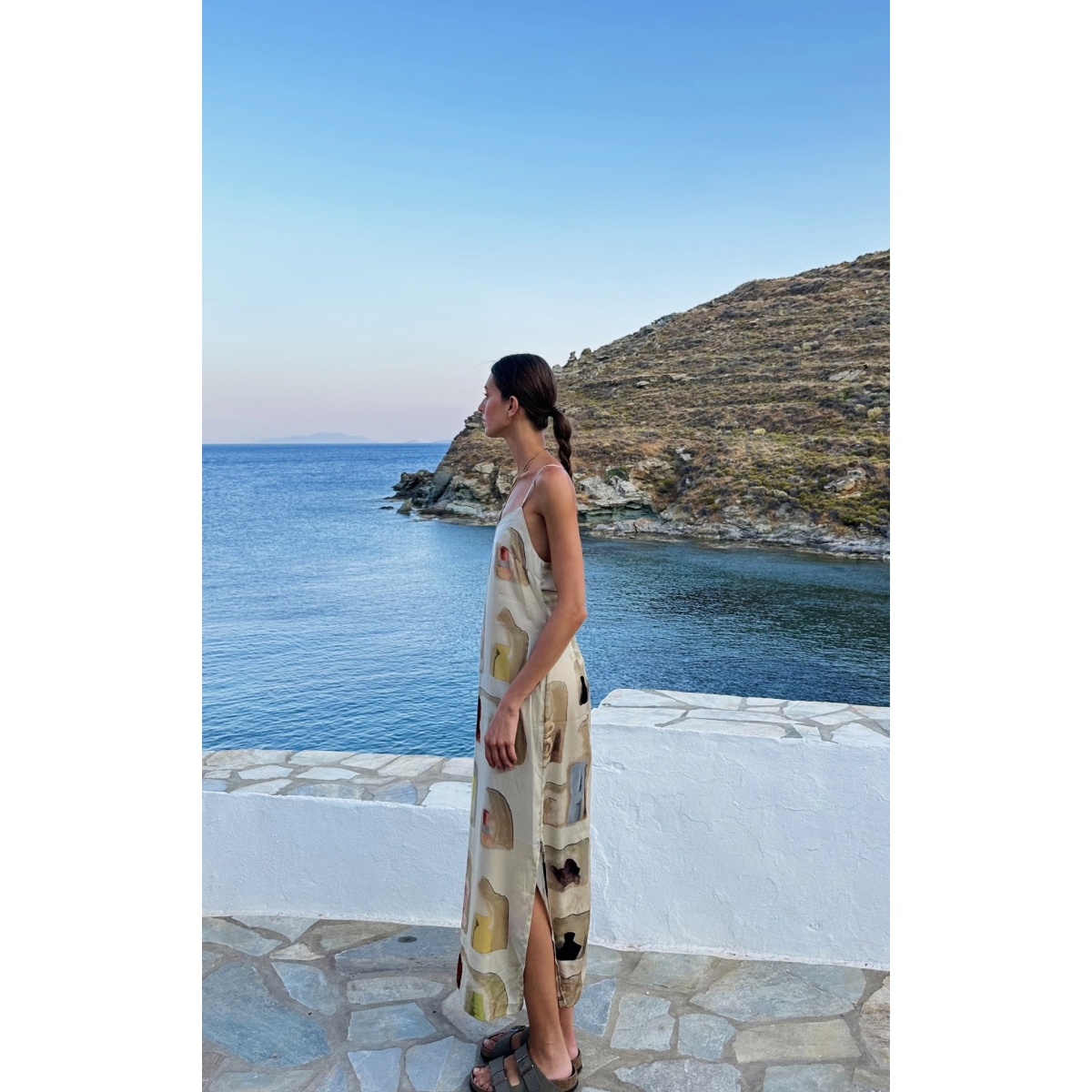RETREAT SILKY MIDI DRESS BUTTER WALL ART