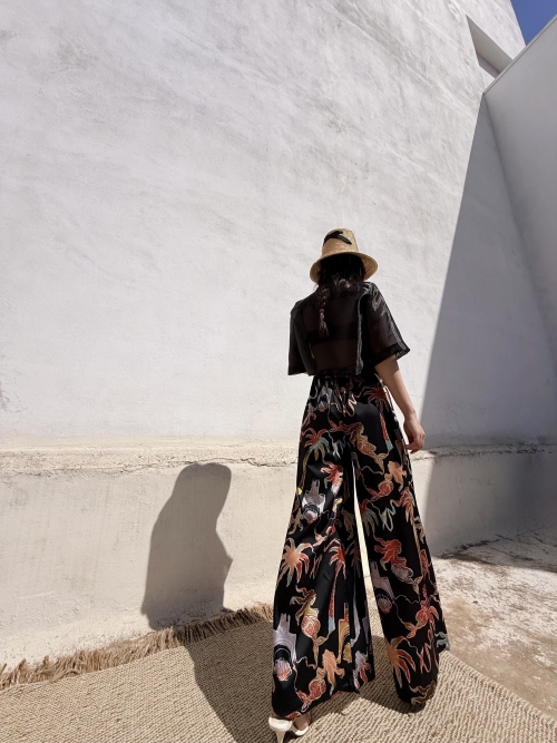 NUREA COTTON WIDE-HAREM PANTS BLACK PALM ART PRINT